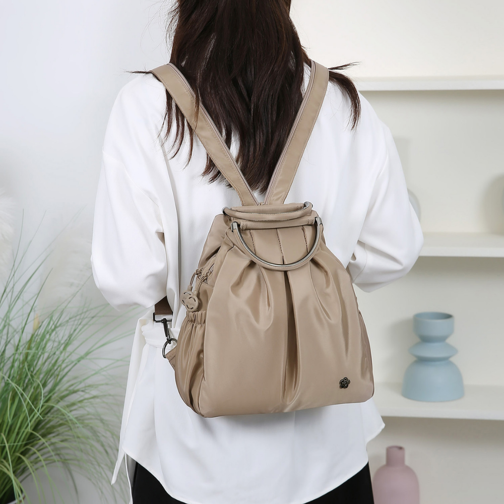 Elegant Pleated Fashion Bag with Premium Handle